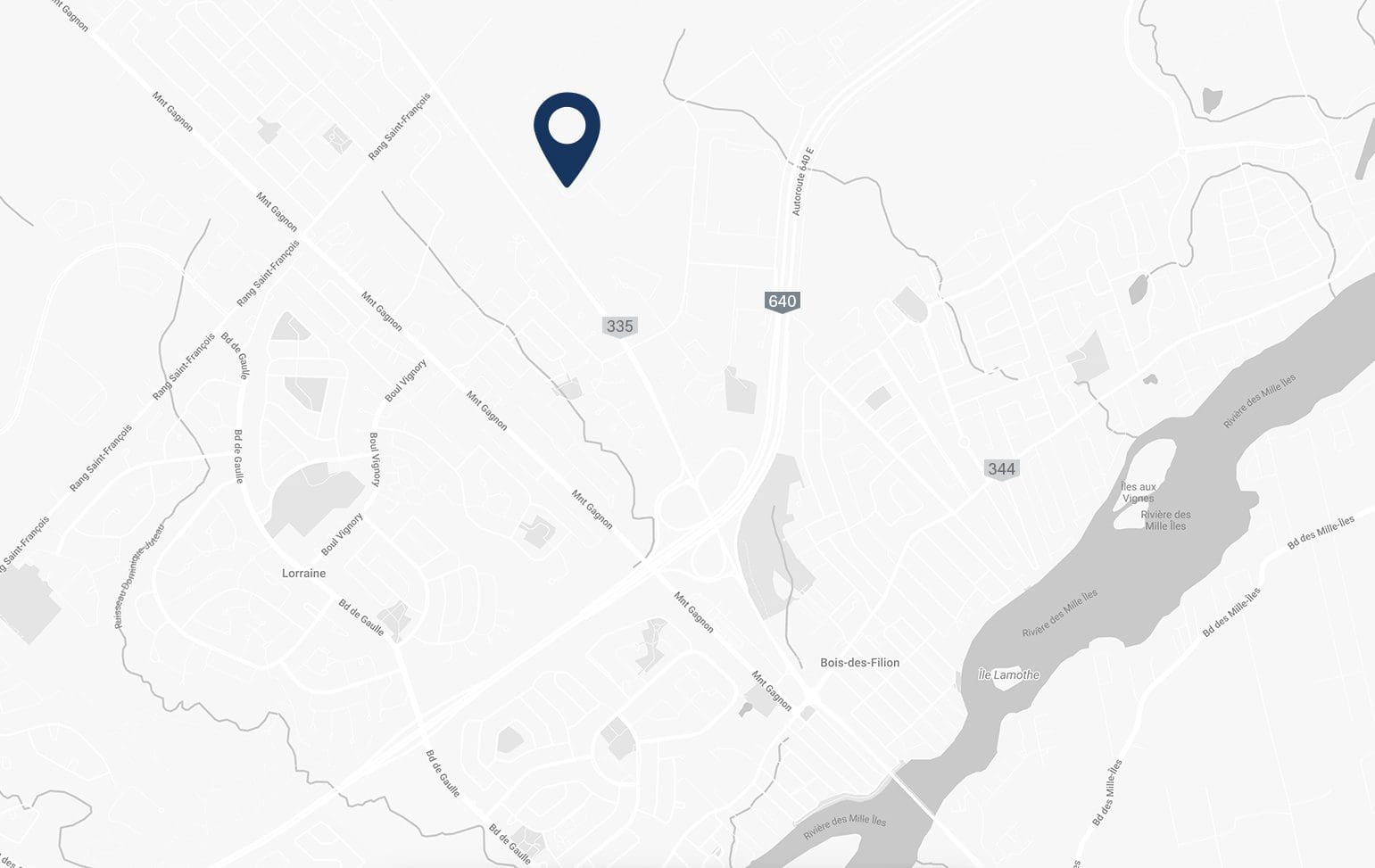 Industrial space for lease in Terrebonne with large parking, easy access, close to highways 640, 15, 25, 19