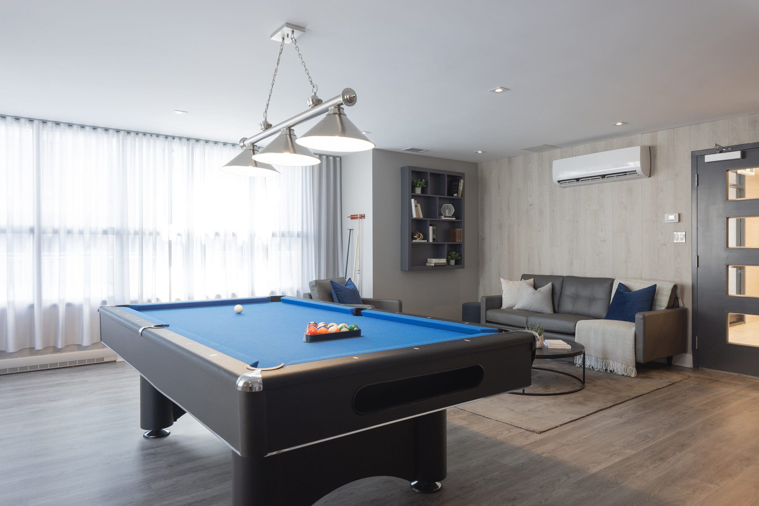 Condos locatifs Vaudreuil-Dorion avec gym, salle de sport, salle de réception, terrasses sur le toît