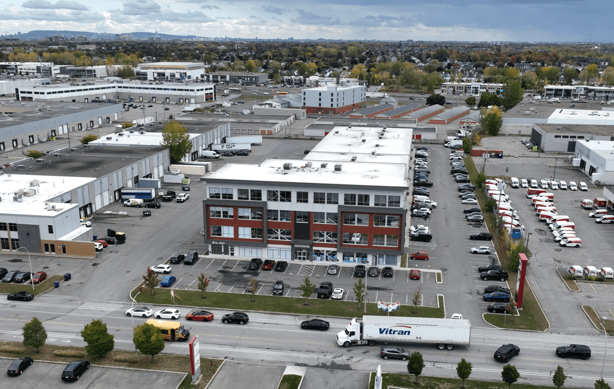 emplacement stratégique bureau à laval
